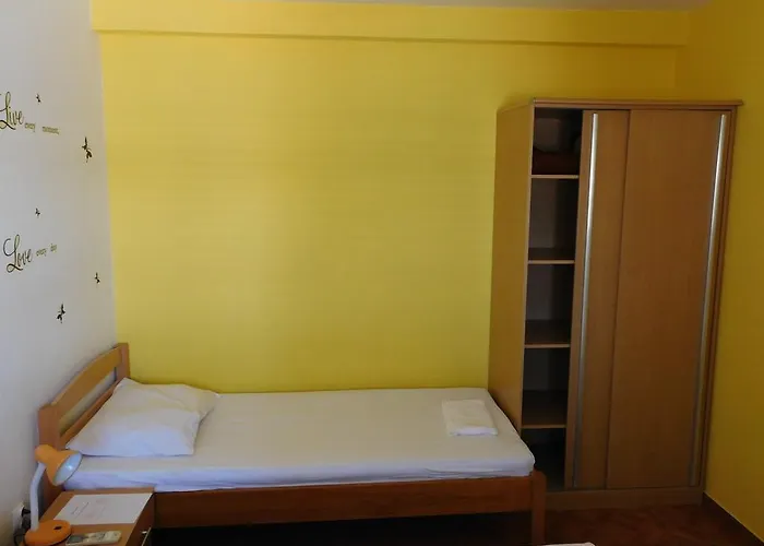 Kalafatovic アパート *