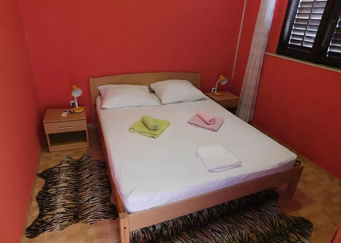 アパート Kalafatovic *